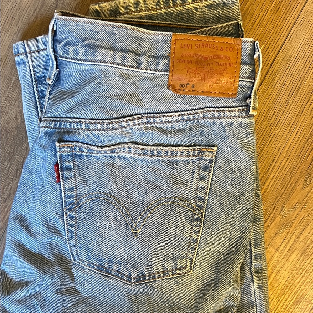 Levi's Classic Straight Fit Jeans in Light Blue